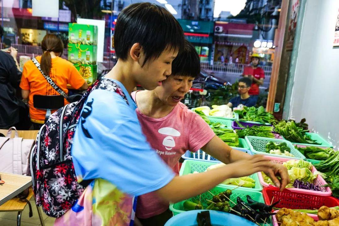 “热辣来袭！广州地标麻辣烫店全新接手，诚邀加盟传承美食传奇”